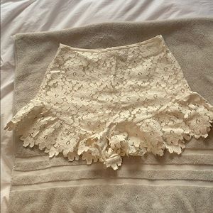 Saylor white shorts size small